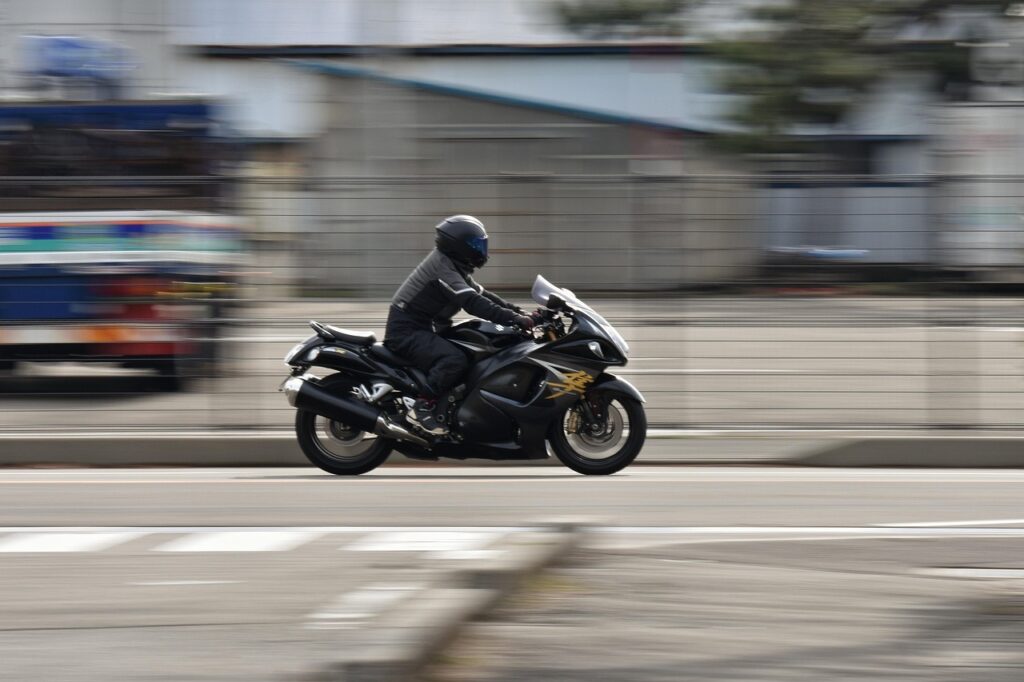 Na stari cesti namesto 90 vozil 167 km/h 6 traffic 4060380 1280