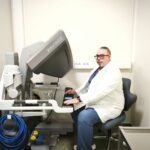 V Izoli pri operacijah pomaga Da Vinci (FOTO) 6 20251106 01485157