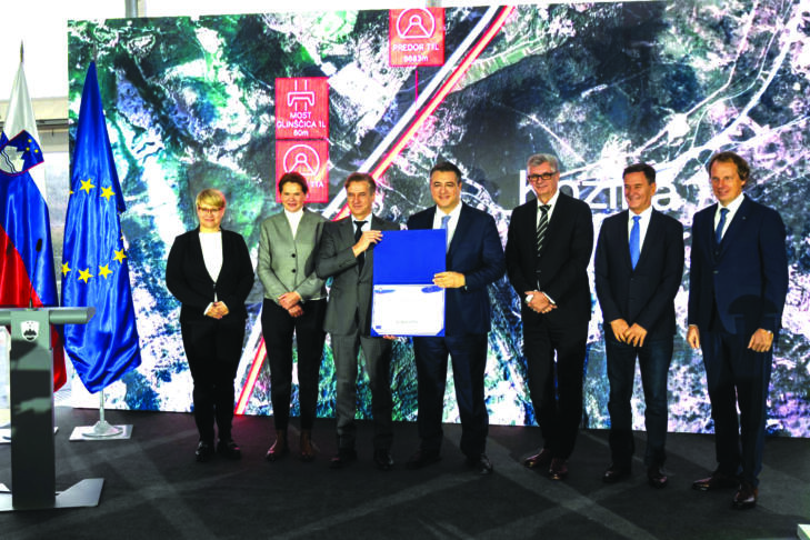 2TDK 2025 11 20 7RV6338 BeGR8 Media vnaprej 1