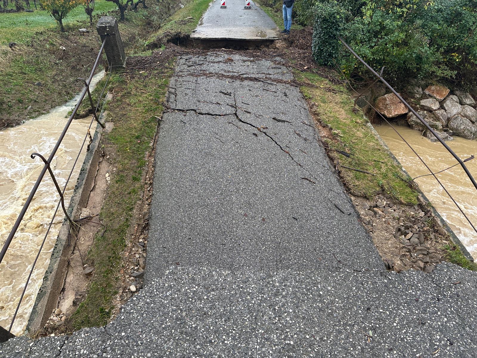 Plazovi in poplave tudi v Občini Brda (FOTO/VIDEO) 2 559027198 846452707743238 2084311006549417582 n
