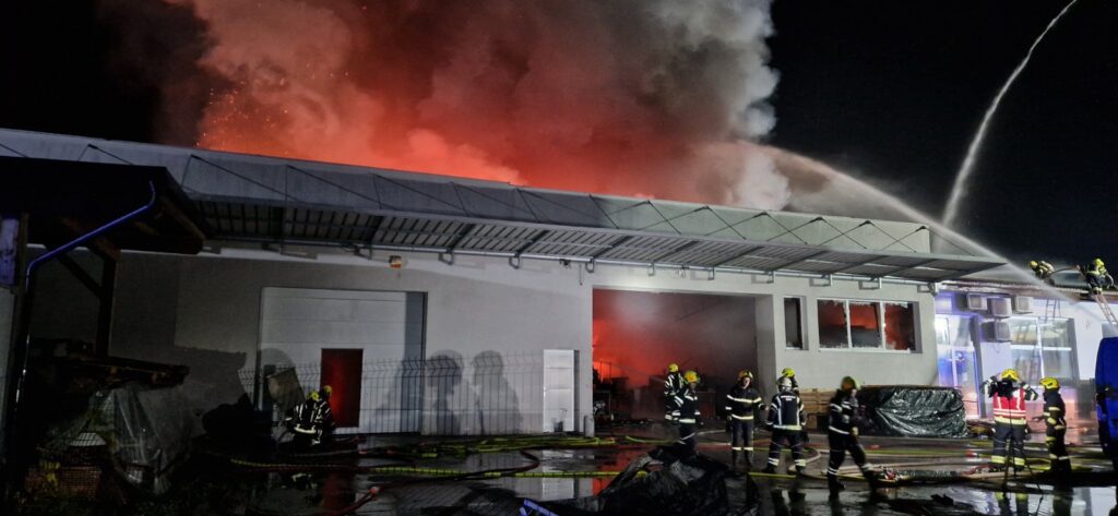 577036378 883946010655733 1869388318910227053 n