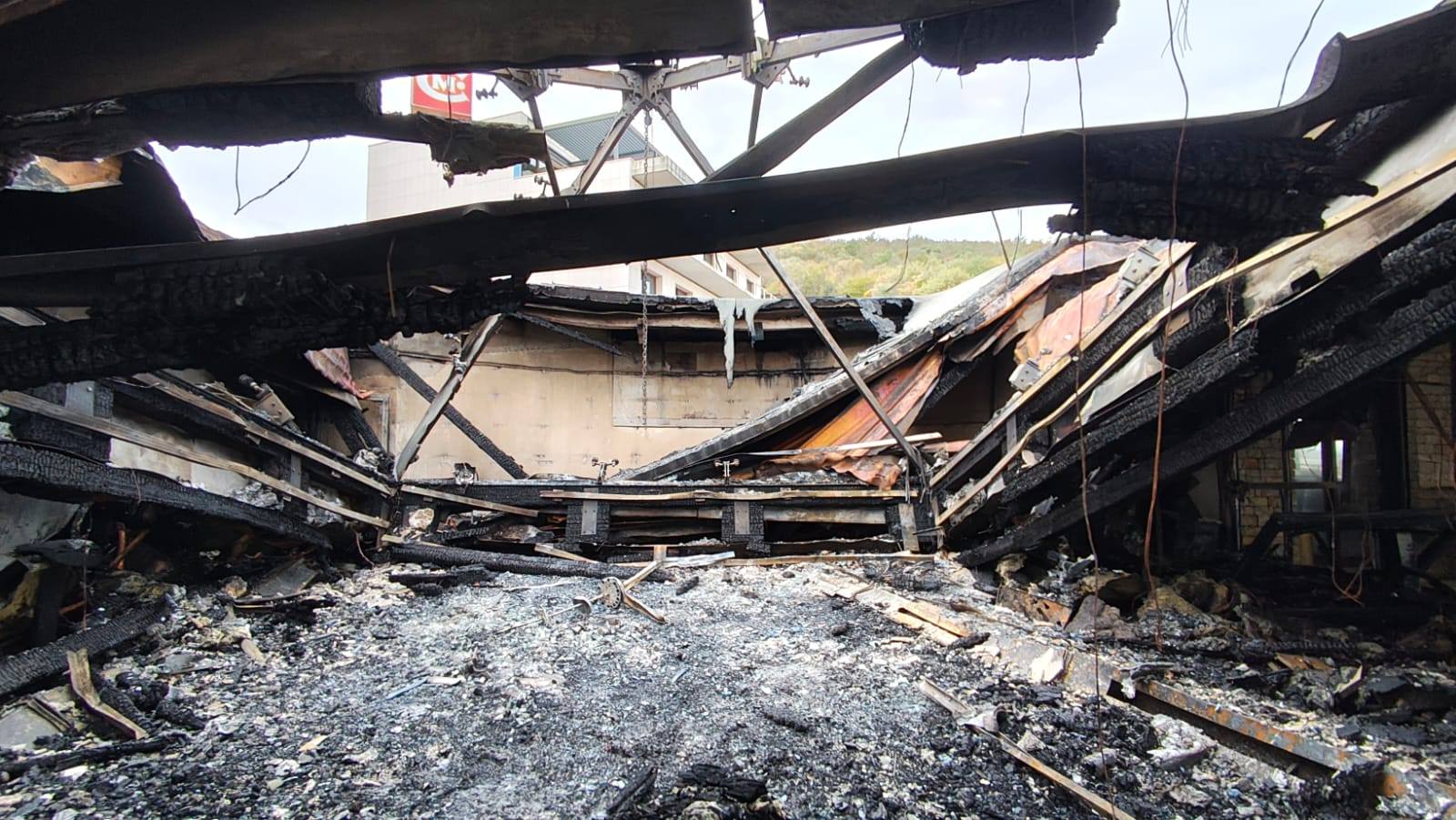 Tako je videti hotel Mulino po požaru (FOTOGALERIJA) 2 584311433 1265738262267480 5095875540605701134 n