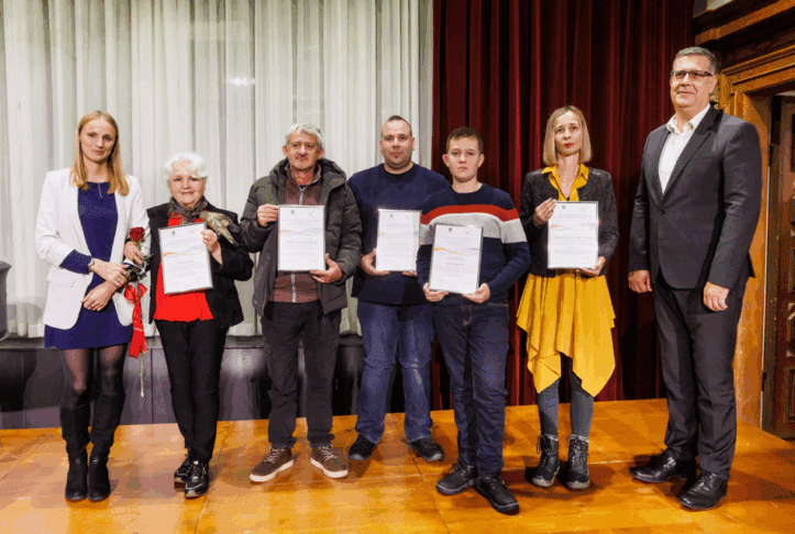 Prostovoljci Foto MOK