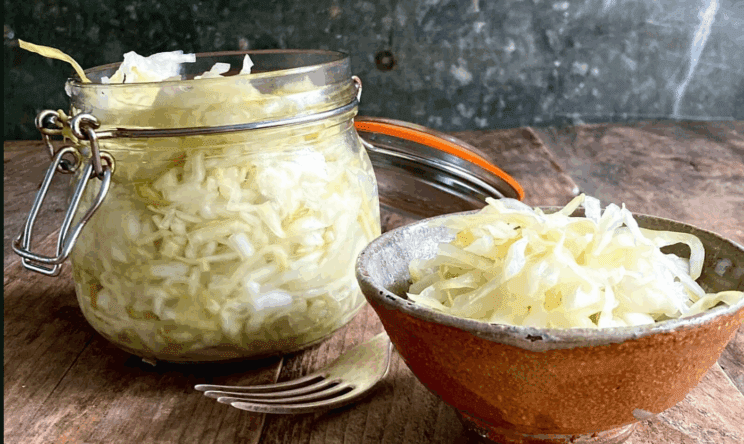 Vsi ga jemo, le malo ljudi pa ve, kako kislo zelje učinkuje na telo 3 kislo zelje