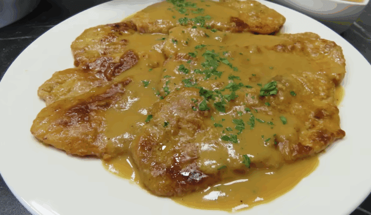 Svinjski zrezki v božanski omaki v samo 45 minutah 2 zrezki