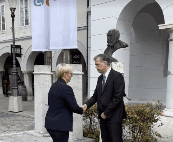 Screenshot 2025 11 01 at 18.35.43