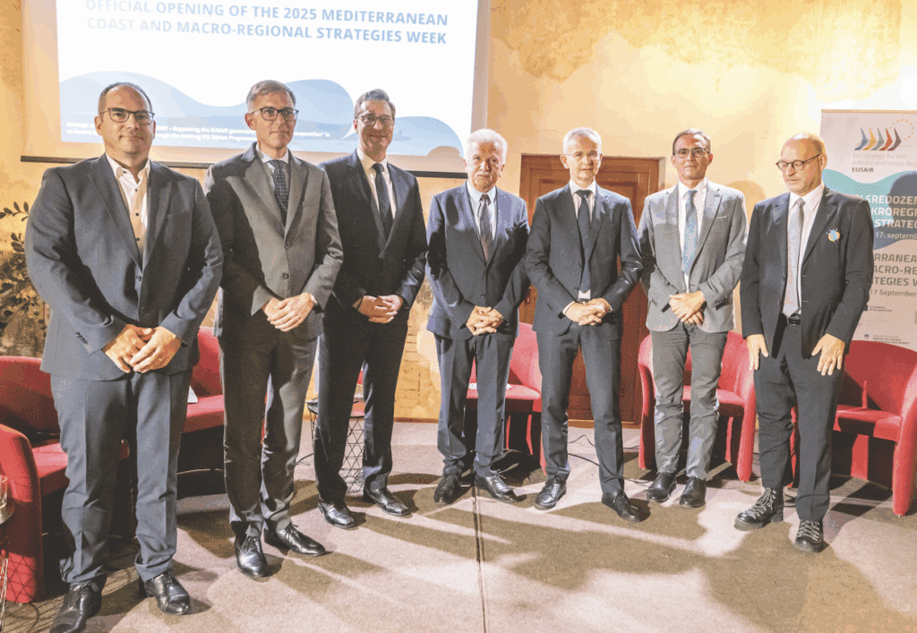 Screenshot 2025 11 25 at 12.48.26