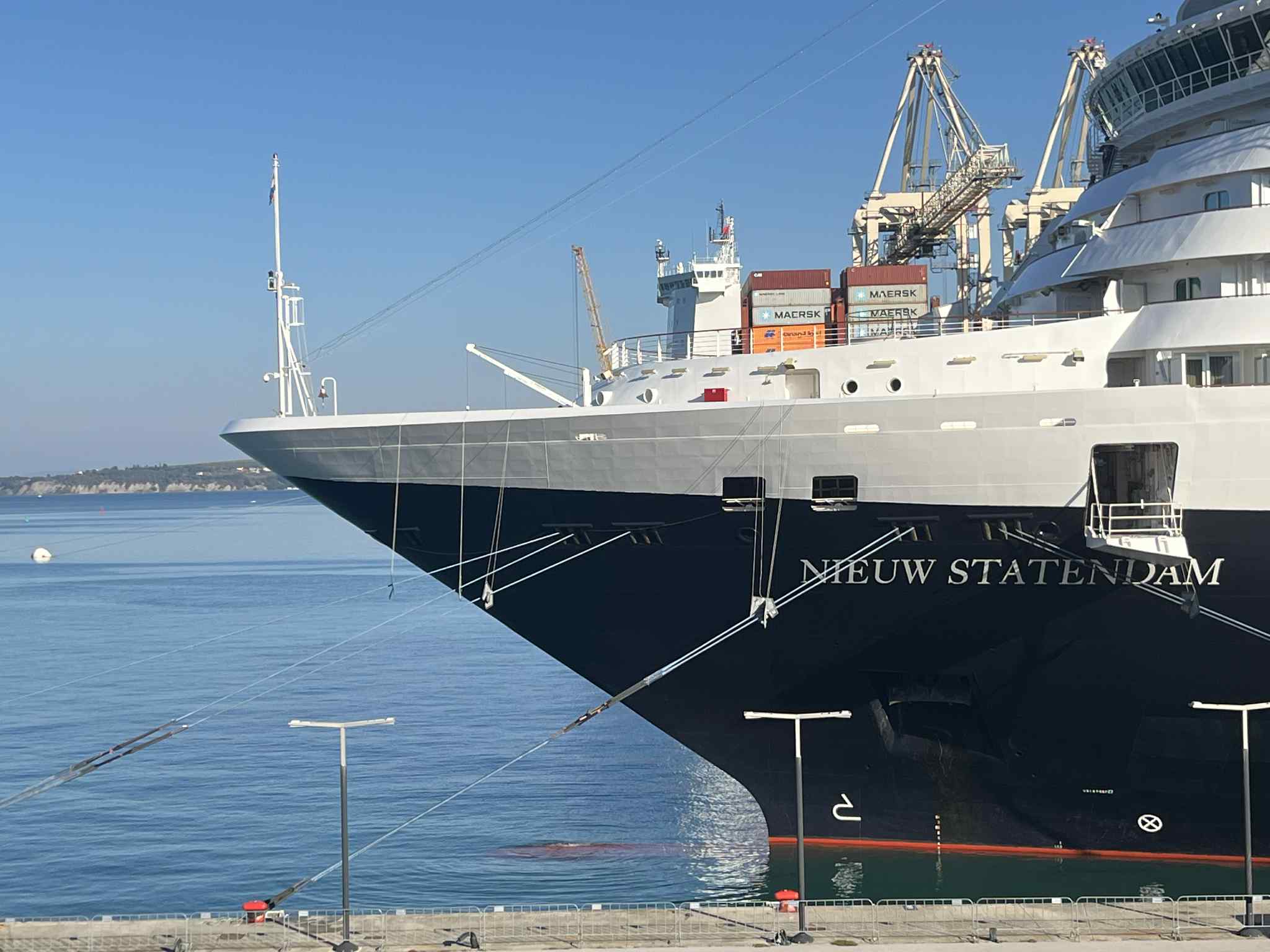 V koprsko pristanišče priplula zadnja potniška ladja letos (FOTO) 6 Unknown 32