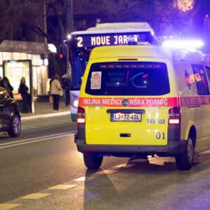 Napadeni voznik izven življenjske nevarnosti, osumljenec v strogem priporu 3 bavarc 3