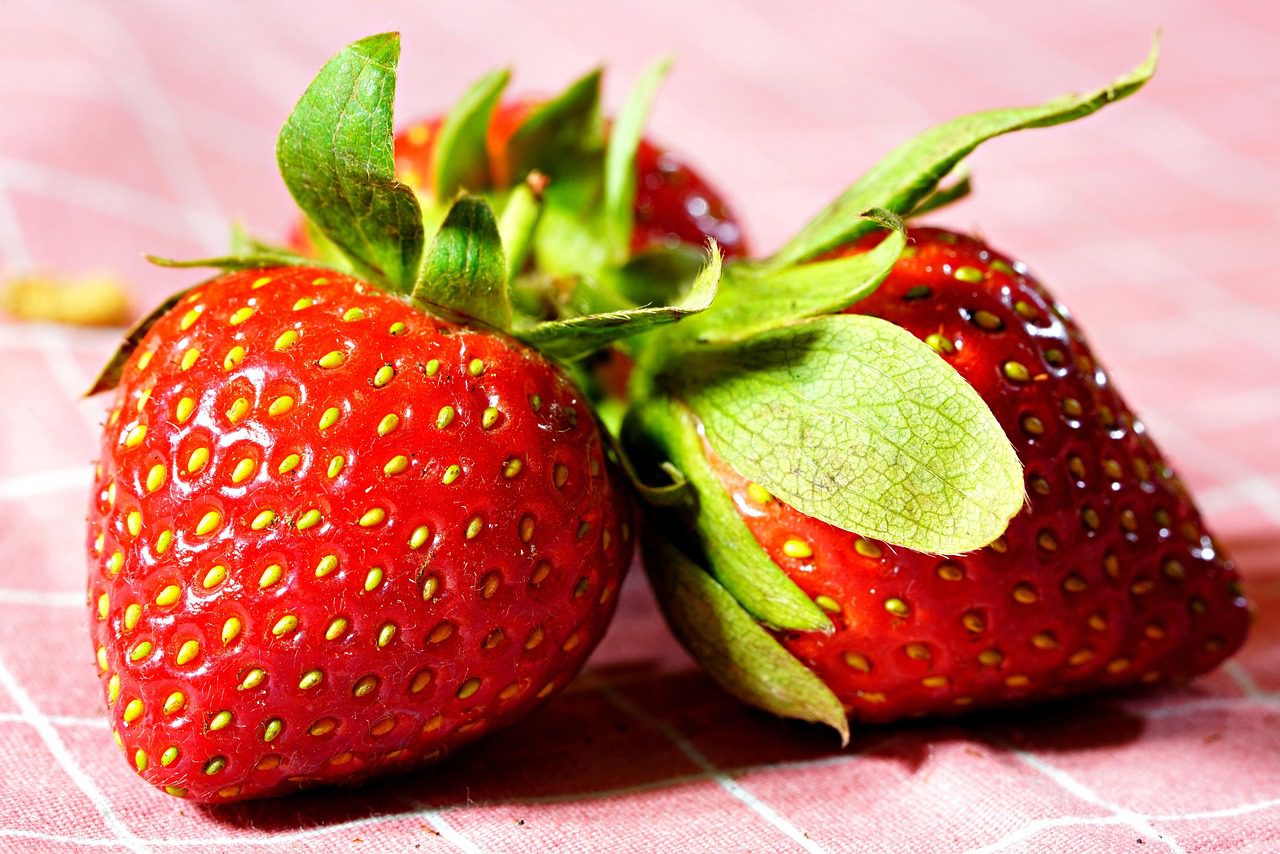 strawberry 8962045 1280
