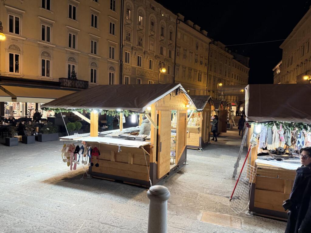 TRST ADVENT arhiv obalaplus