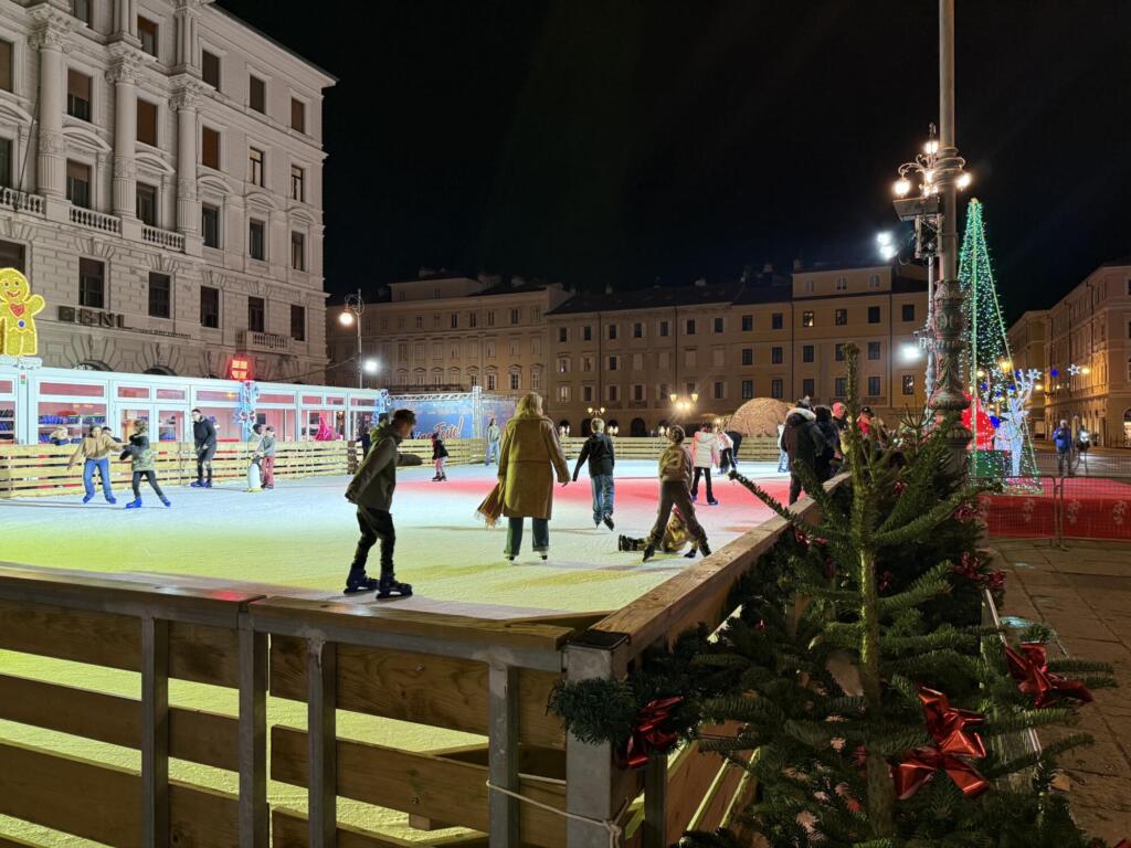 Veliko stojnic zaprtih že pred osmo