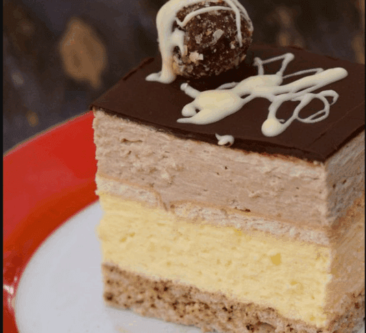 Za čarobne praznike: Recepti za 8 božanskih kremnih sladic 3 sladice za božič