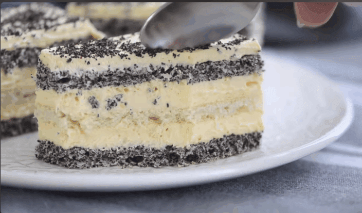 Za čarobne praznike: Recepti za 8 božanskih kremnih sladic 4 sladice za božič