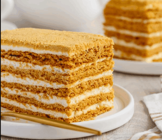 Za čarobne praznike: Recepti za 8 božanskih kremnih sladic 8 sladice za božič