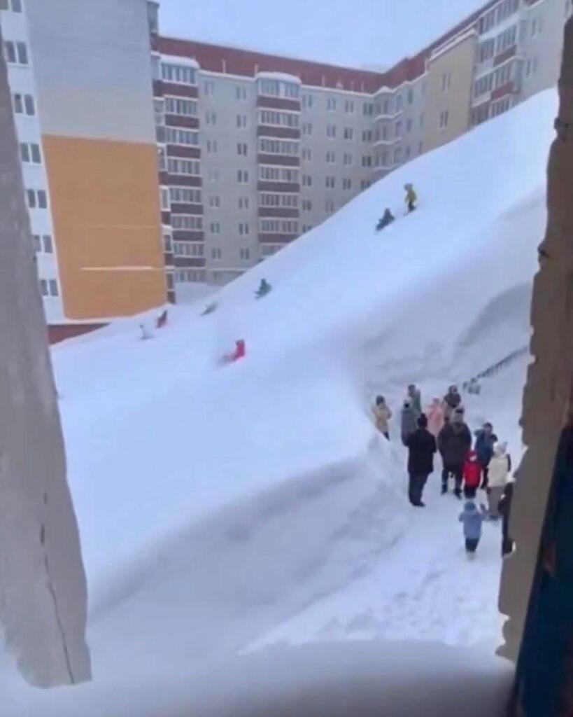 Na Kamčatki 4 metre snega, kakšno bo vreme pri nas?