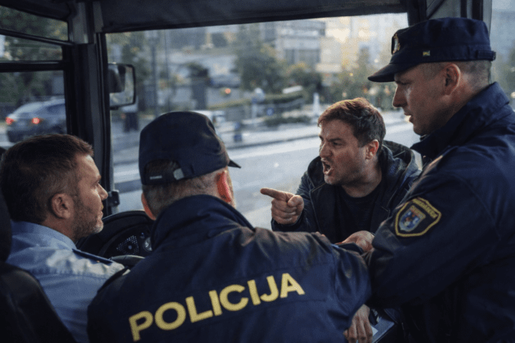 grozil vozniku avtobusa