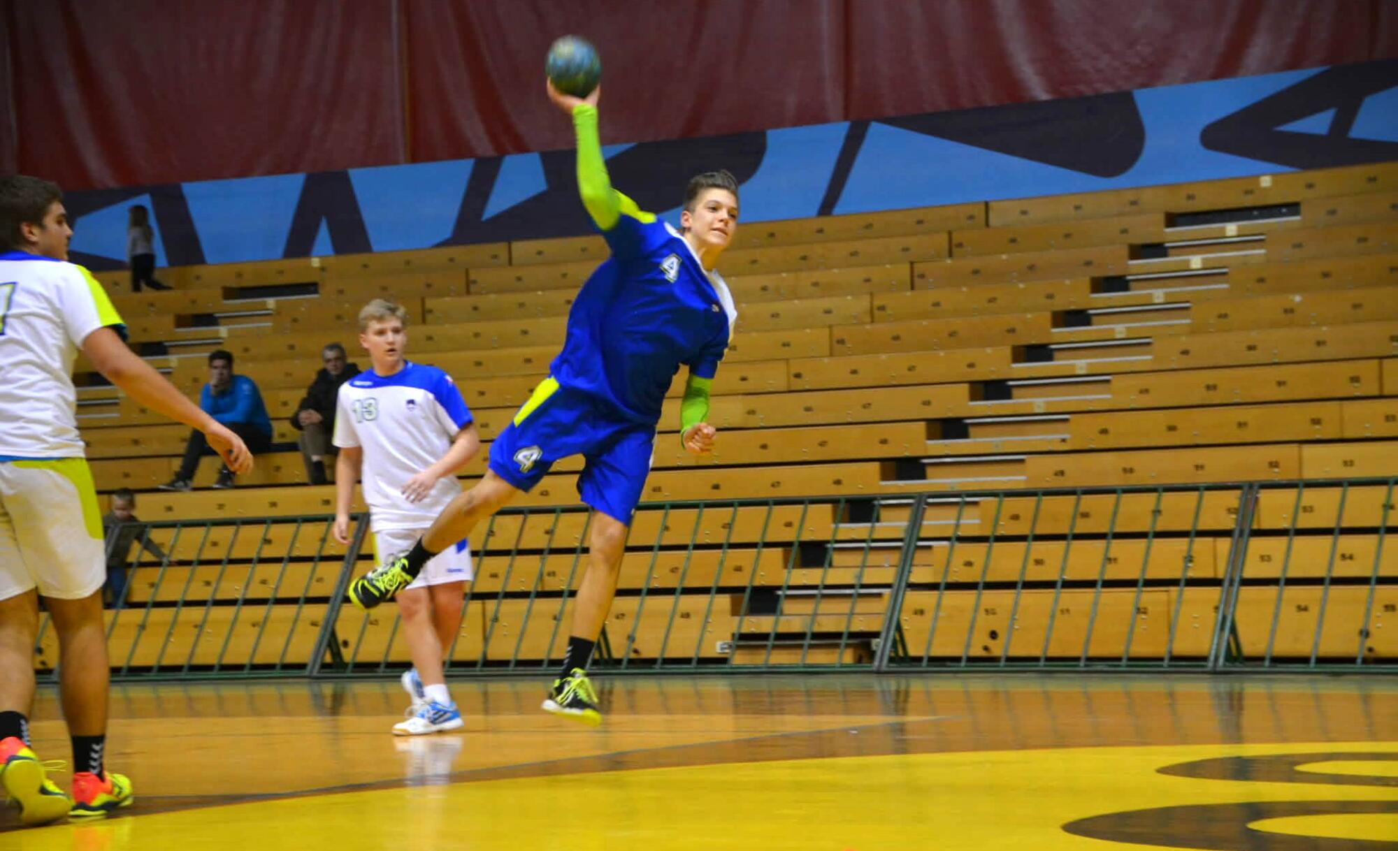 Od igrišč ob morju do slovenskega dresa: Brata Makuc in Staš Slatinek Jovičič 4 Domen Makuc // FOTO: RK Jadran Hrpelje Kozina S. Makuc