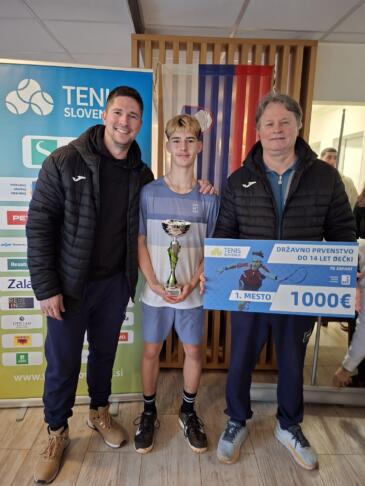 Jernej Marinšek državni prvak Slovenije v tenisu do 14 let 2 jernej marinšek