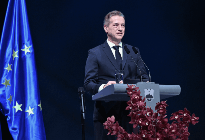 vlada na obisku v Istri