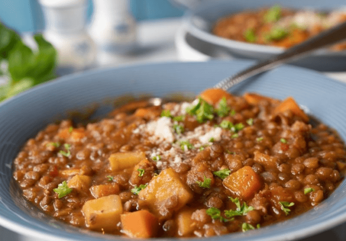 Popolno kosilo: Enolončnica za reveže iz 10 sestavin 2 enolončnica