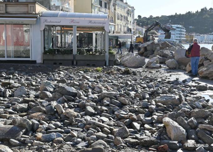 Opozorilo z vrha: Piran bo pod vodo, deli Izole in Kopra tudi 3 jože novak piran