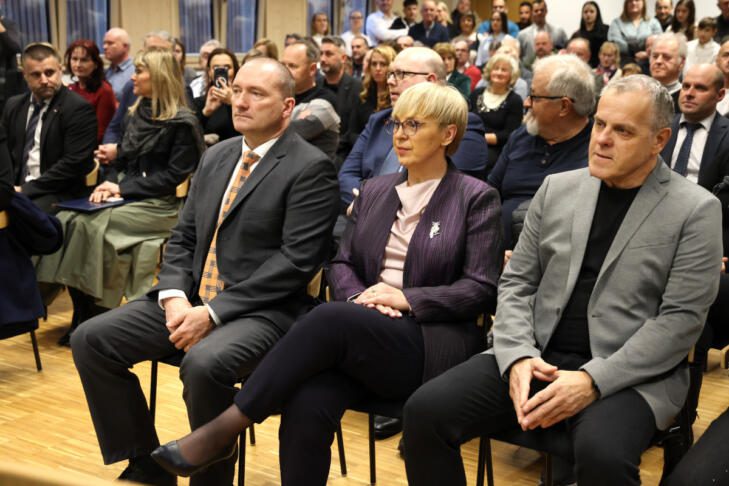 Šampionski naziv za oljčno olje Janku Bočaju 3 oljčno olje