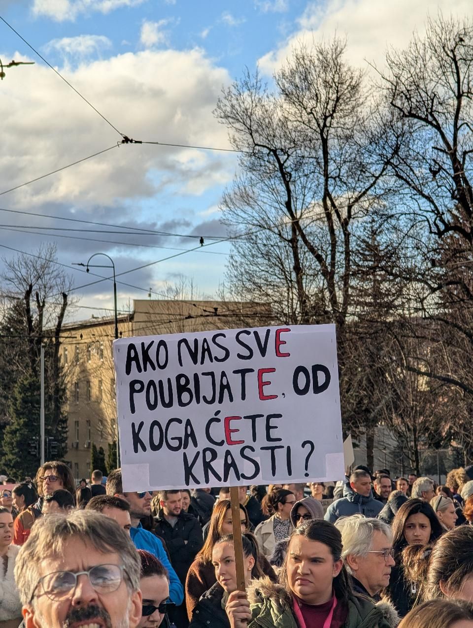 Več tisoč ljudi zahtevalo odgovornost na protestu v Sarajevu (FOTO/VIDEO) 5 629413324 1215874887383312 8981103308786408264 n