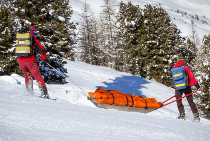 Na Voglu v istem dnevu dve nesreči: hudo poškodovana dva otroka 2 otrok