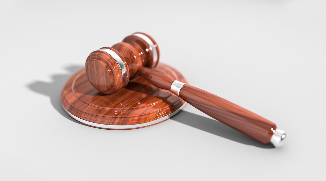 qimono gavel 2492011 1280