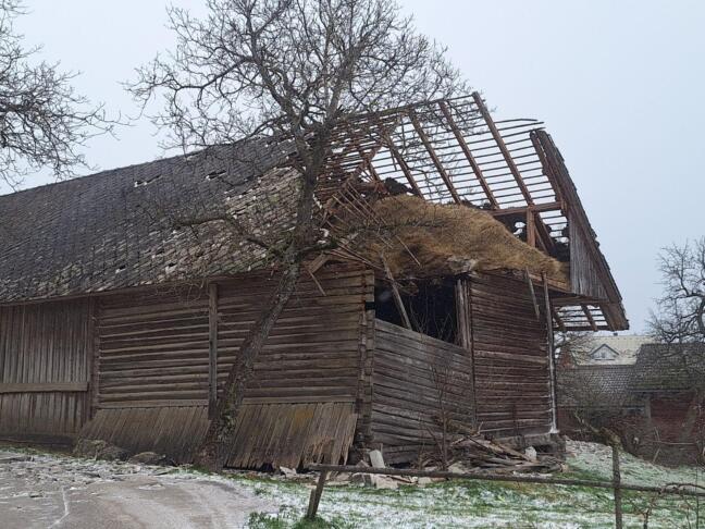 Zaradi neurja šole zaprte tudi v Sloveniji (FOTO) 5 658916462 1488022386666553 7311655829169439656 n