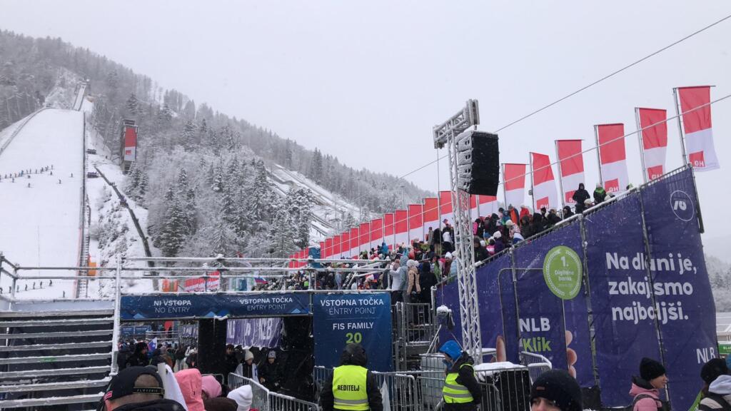 Planica v primežu vremena: trening zaradi vremena prekinjen 3 OBALA PLUS PLANICA