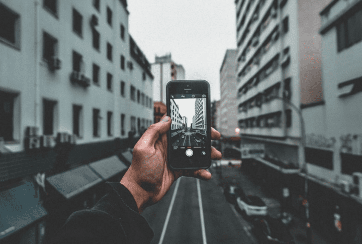 Še huje, kot si mislite: razkrivamo, kaj vse lahko mobilni telefon izve o vas 3 telefon