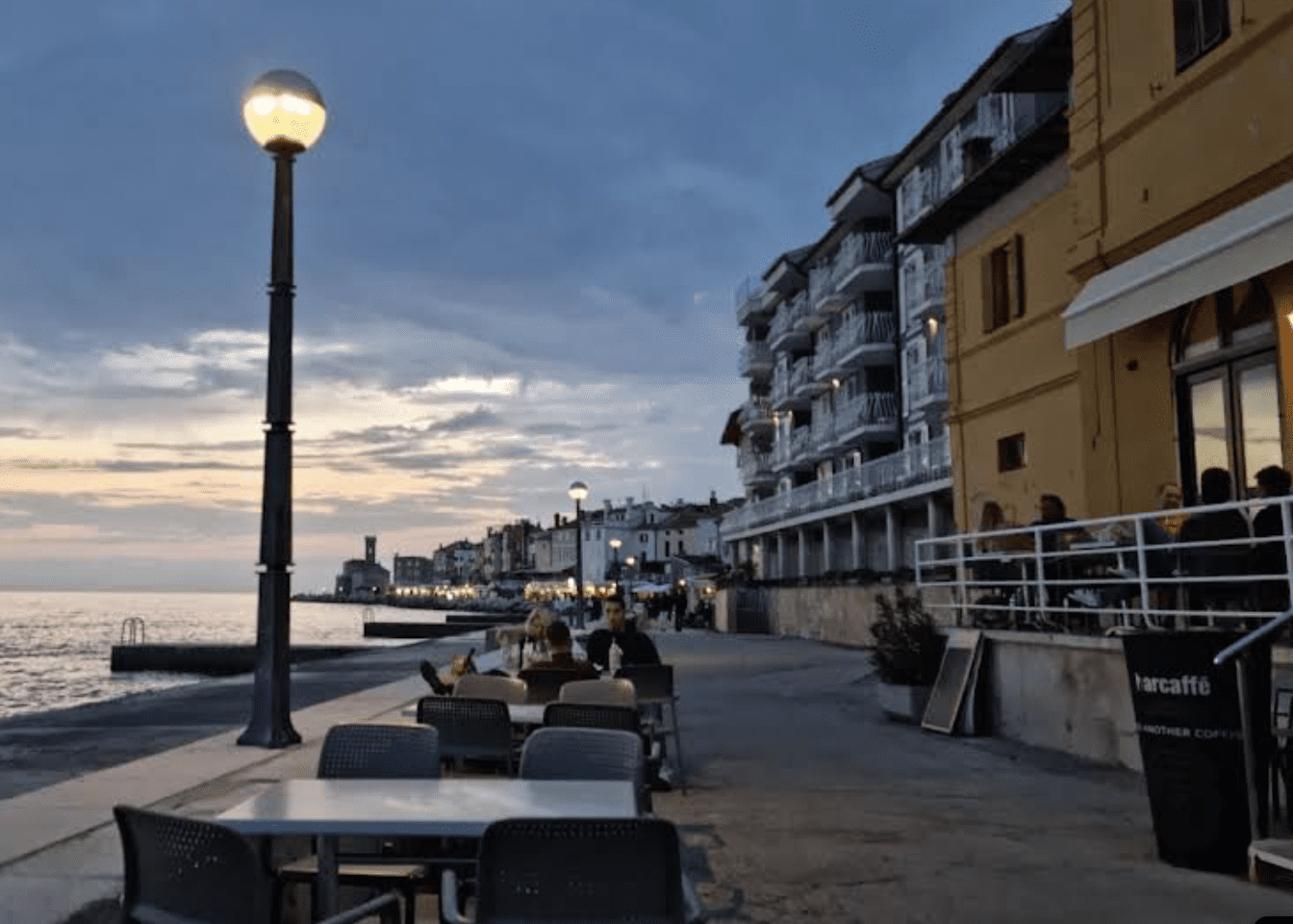 nov najemnik cafe teatra v piranu