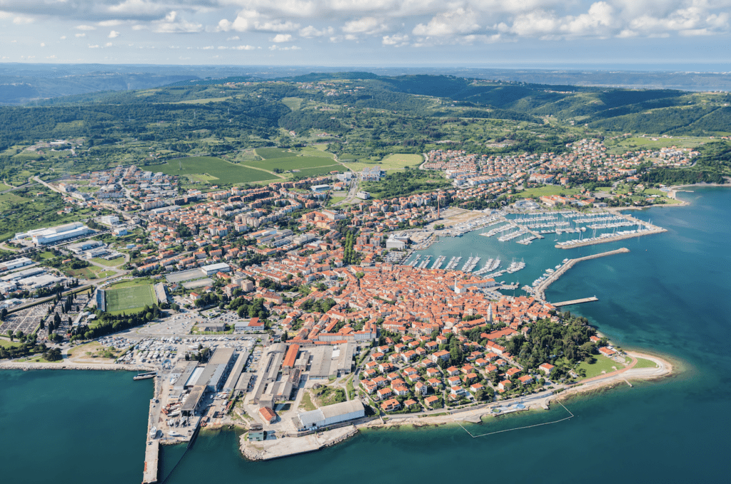 izola Izola bo aprila postala središče mednarodnega pomorskega prava na Jadranu