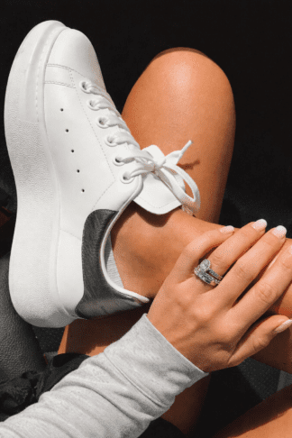 880c06e3 68e0 45d3 b495 20cd7de3f105