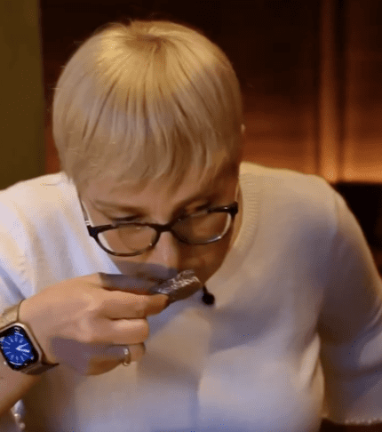 Kaj je predsednica Nataša Pirc Musar poskusila na Islandiji? (VIDEO)