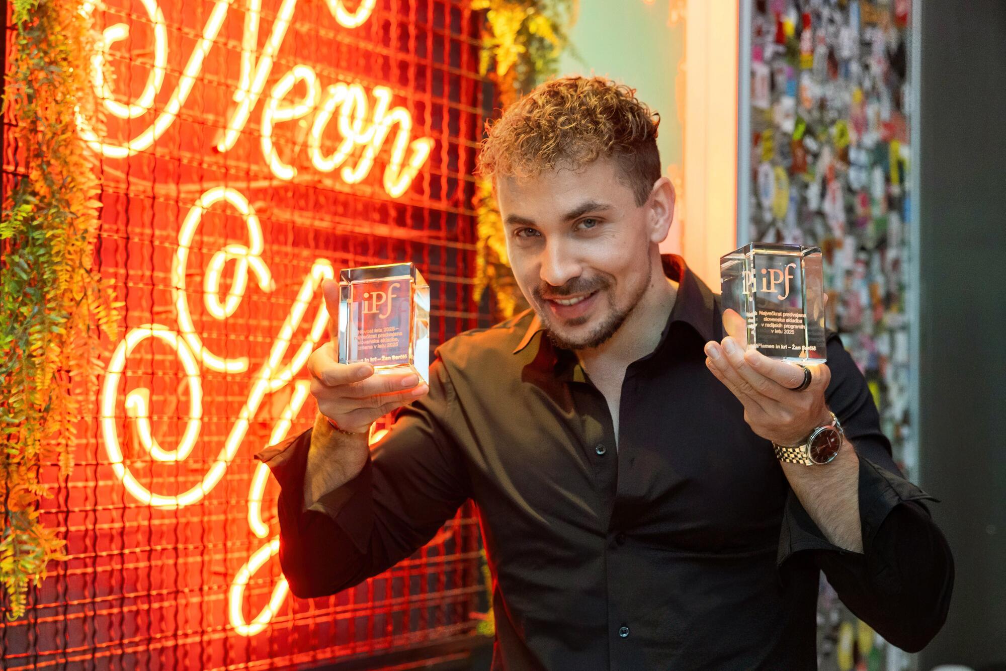 Zan Sercic z dvema nagradama