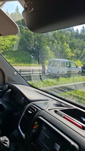 Gorenjska avtocesta: trk v koloni povzročil daljši jutranji zastoj 3 705213532 1304783315119843 4055972679544416044 n