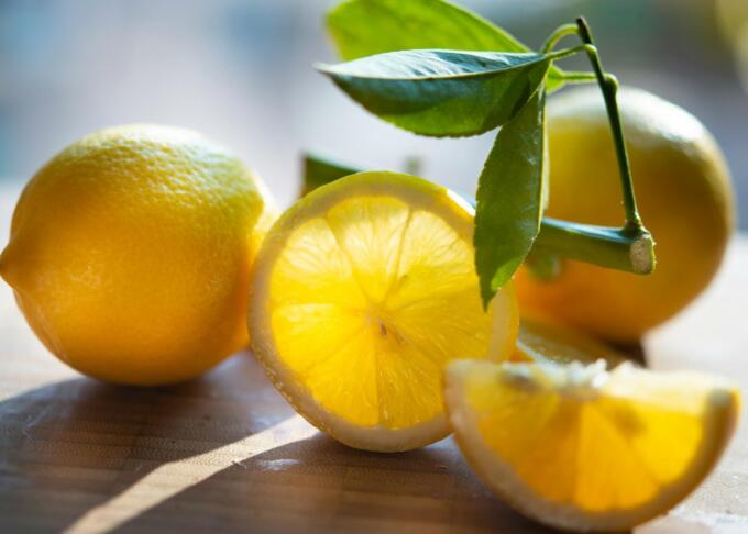 limonino pecivo
