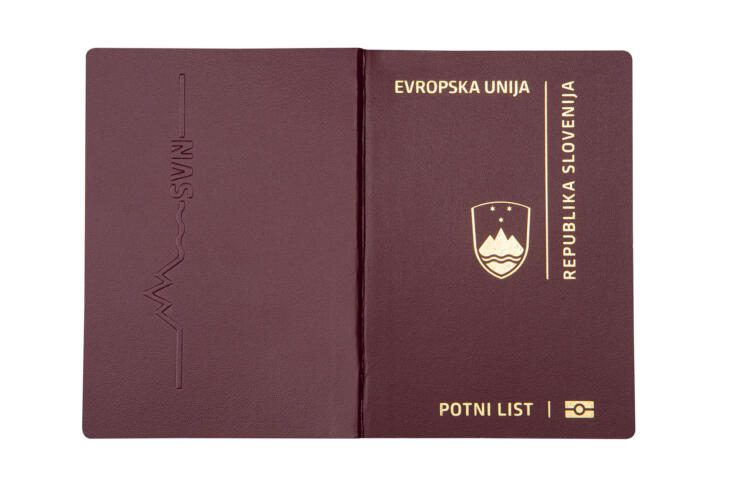 Od danes nov slovenski potni list – in tudi višje cene 5 potni list