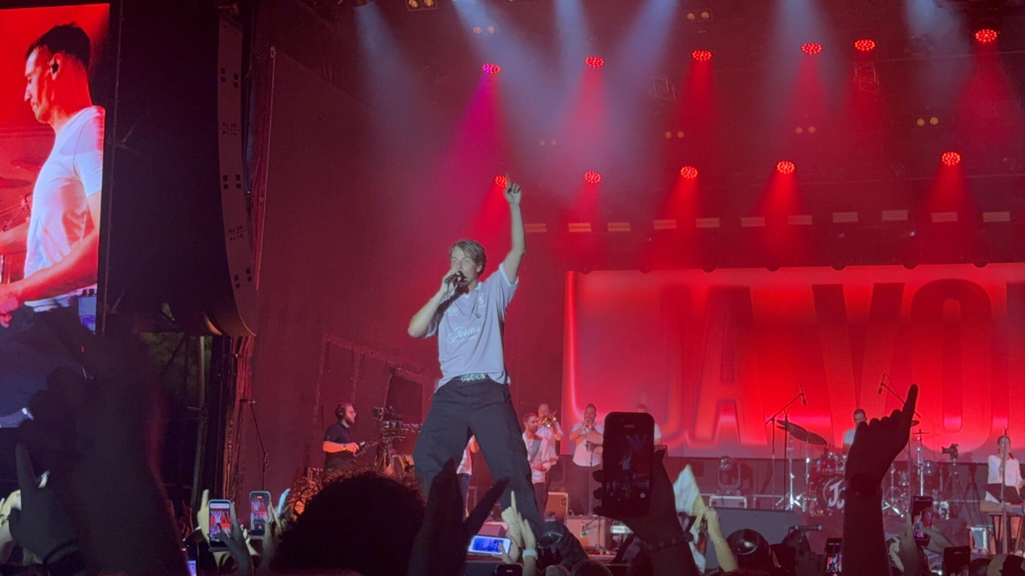 Jakov Jozinović ta vikend začuda leti v Kopru: Slovenke ste prave "lutke" (FOTO in VIDEO) 13 Jakov Jozinović, Koper, Koncert, Ukmarjev TRG