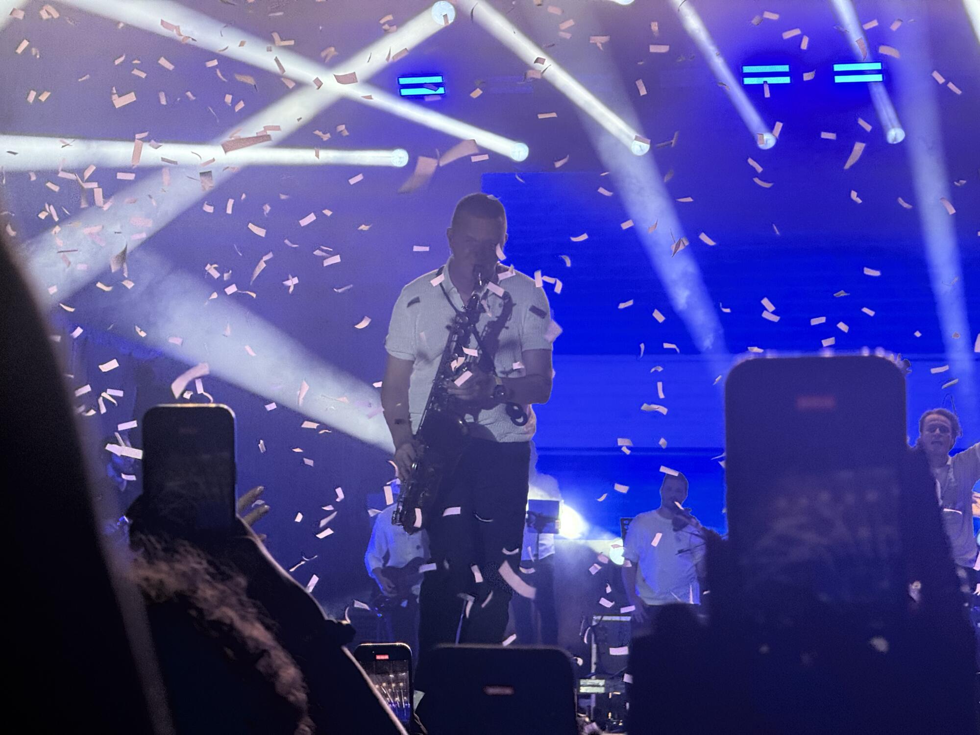 Jakov Jozinović ta vikend začuda leti v Kopru: Slovenke ste prave "lutke" (FOTO in VIDEO) 5 Jakov Jozinović, Koper, Koncert, Ukmarjev TRG