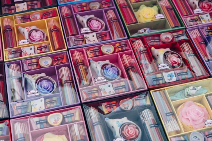AliExpress mora EU plačati 550 milijonov evrov zaradi ponaredkov in nevarnih izdelkov 4 aliexpress kitajska prodaja stvar roba predmeti izdelki carina paket darilo