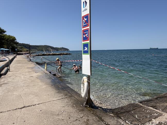 svetilnik izola