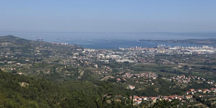 KOPER MORJE LUKA KOPER STANOVANJA ŠTUDENTI