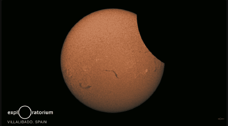 Luna je za nekaj trenutkov povsem zakrila Sonce: tako je bilo videti v Španiji (foto/video) 2 sonce luna mrk