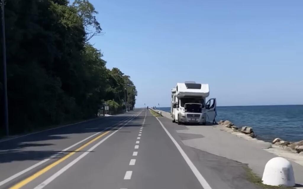 obalni pas avtodom italijan