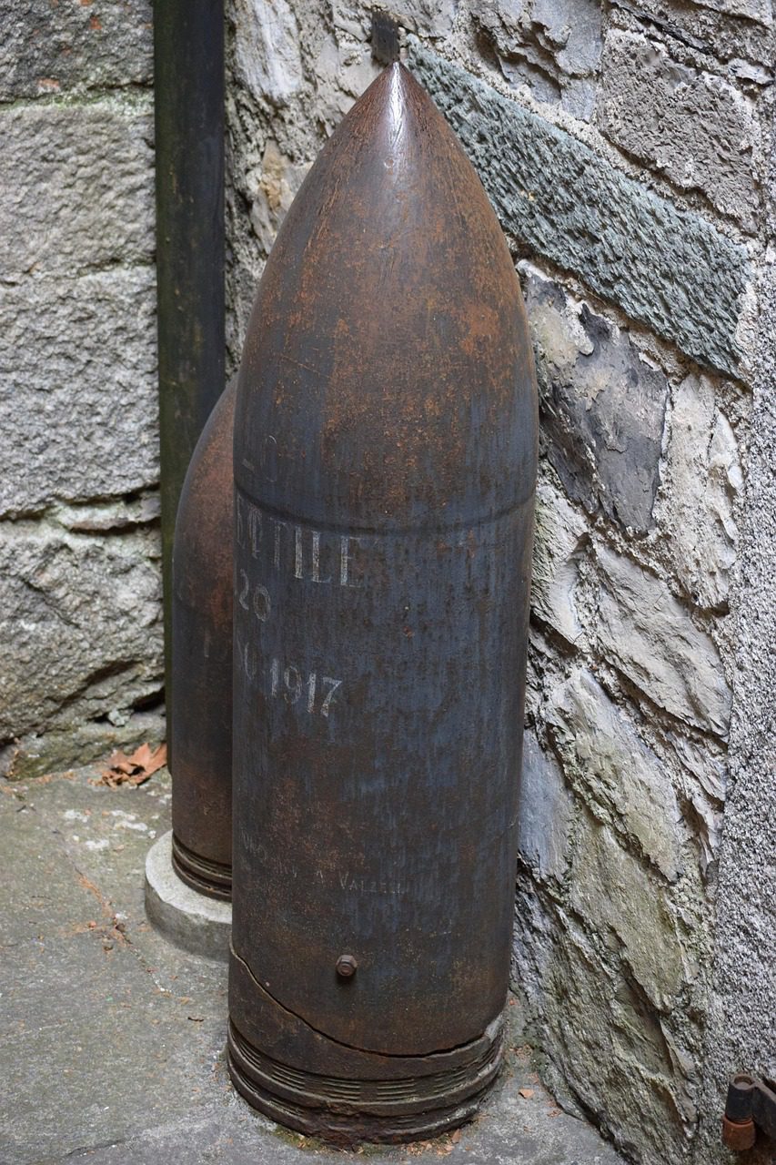 bomb 2290668 1280