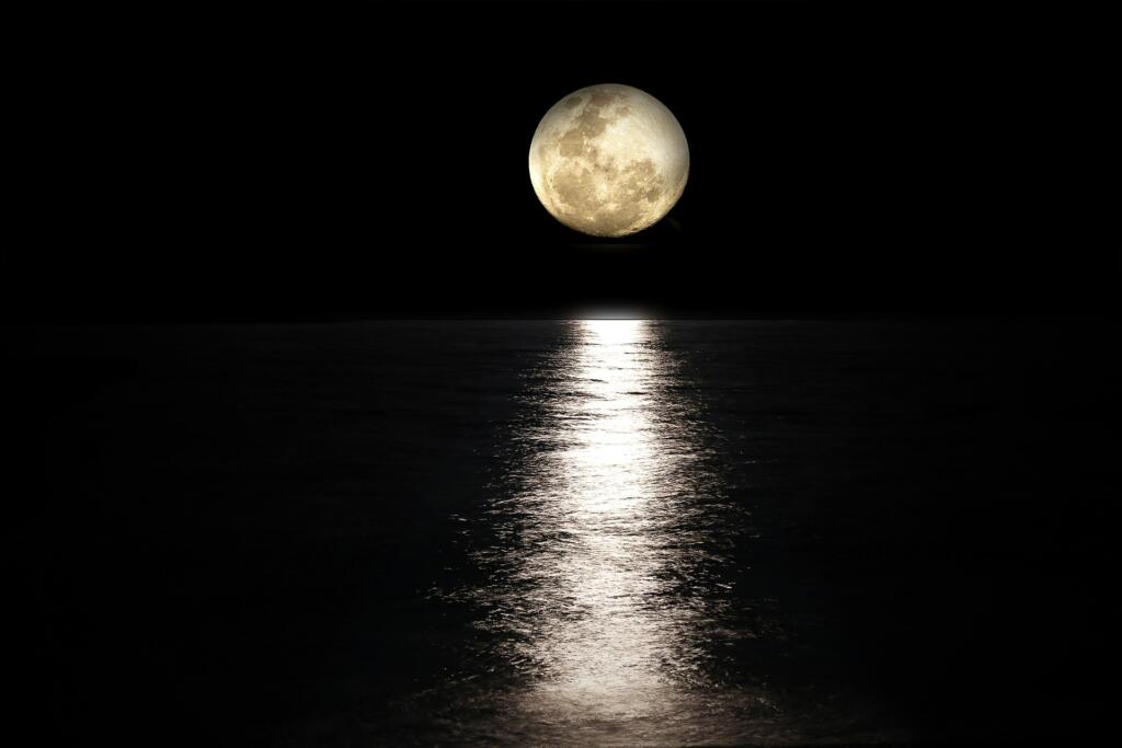 photo graphe moon 2762111 1920